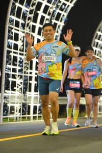 BIB: 42624, 452891
                            <button type="button" onclick="openModal(20560312)" class="btn btn-primary btn-sm float-right btn-popup" data-toggle="modal" data-target=".modal-high-quality">
                        <i class="fas fa-shopping-cart"></i> Add to Cart
                    </button>
                                            <button type="button" onclick="isThisMe(20560312, true)" class="btn btn-success btn-sm float-right btn-popup btn-isme hidden" data-toggle="tooltip" data-placement="bottom" title="นี่คือรูปของคุณใช่ไหม คลิกที่นี่เพื่อเอาเข้าอัลบั้ม">
                        <i class="fas fa-plus"></i> Add to album
                    </button>
                    <button type="button" onclick="isThisMe(20560312, false)" class="btn btn-warning btn-sm float-right btn-popup btn-isnotme hidden">
                        <i class="fas fa-ban"></i> Remove from album
                    </button>